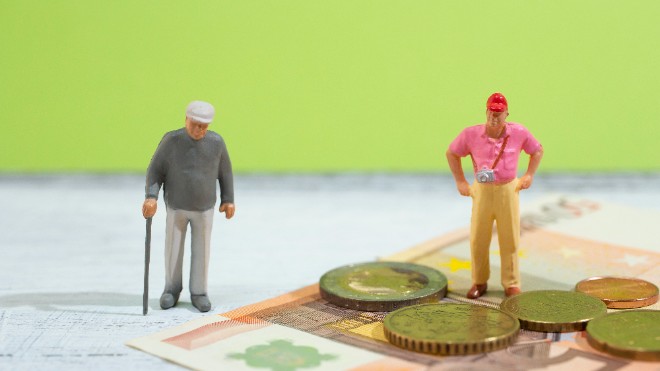 老後貧乏に陥る人の特徴は 親が陥ったときの対処法や陥らないための対策 株式会社フィナンシャルドゥ